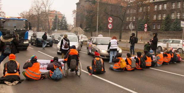 Aktywiści zapowiadają na dziś wielką blokadę Wisłostrady [SPRAWDŹ] - Aktualności