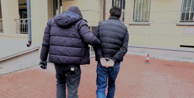 Bili i okradali przypadkowe ofiary w centrum Warszawy. Dwaj Gruzini zatrzymani - Aktualności