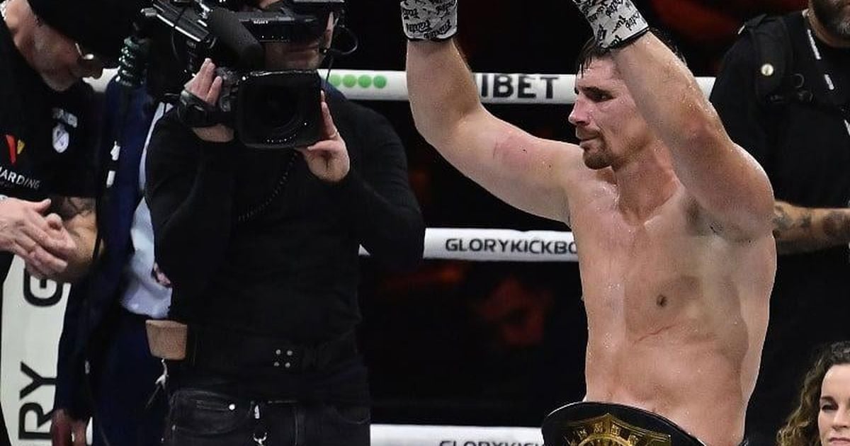 Rico Verhoeven over eten junkfood na winst: 'Was super gezellig op de wc!' - Telegraaf.nl