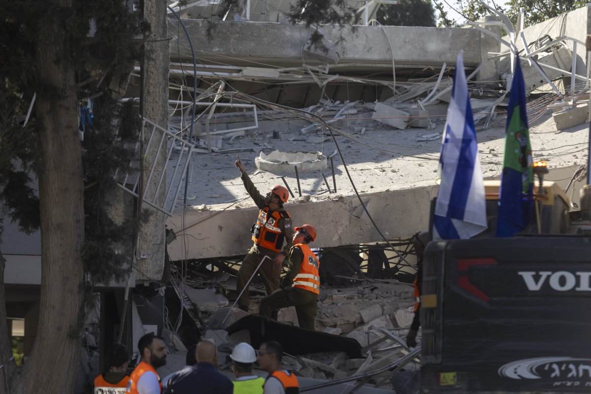 Damage, after, Houthi, missile, attack, on, Israel