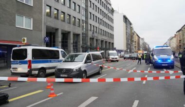 Geldtransporter in Berlin überfallen – offenbar bewaffnete Täter auf der Flucht