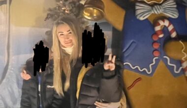 Found someone city hall Christmas photo and want to return