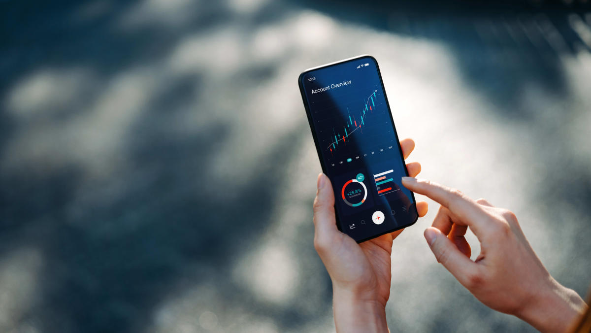 2025 outlook, small business optimism, AI adoption: Wealth