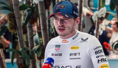 Sky Sports-commentator zet de boel recht: "Verstappen schold niet tegen de stewards"
