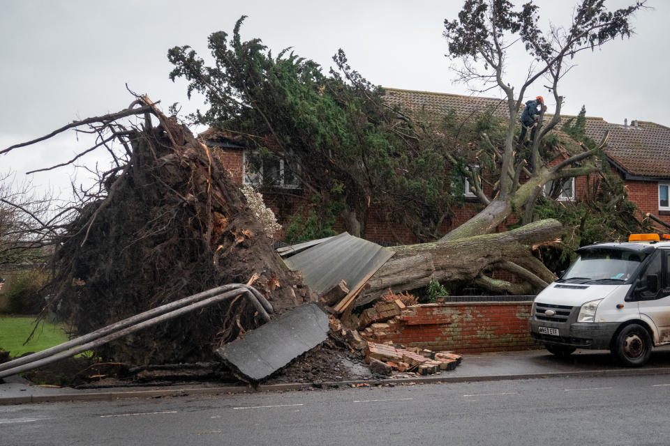 BURNHAM-ON-SEA, ENGLAND - DECEMBER 7: Contractors work to clear a tree that has fallen on properties following last night's storm winds on December 7, 2024 in Burnham-on-Sea, England. Burnham-on-Sea was hit by winds gusting up to 75mph last night, with a rare red weather warning for wind issued by the UK's Met Office with a amber warning remaining in place.
London Royal Parks and the festive attraction Winter Wonderland are closed today as Storm Darragh brings gusting winds up to 80mph and heavy rain through the weekend. (Photo by Anna Barclay/Getty Images)