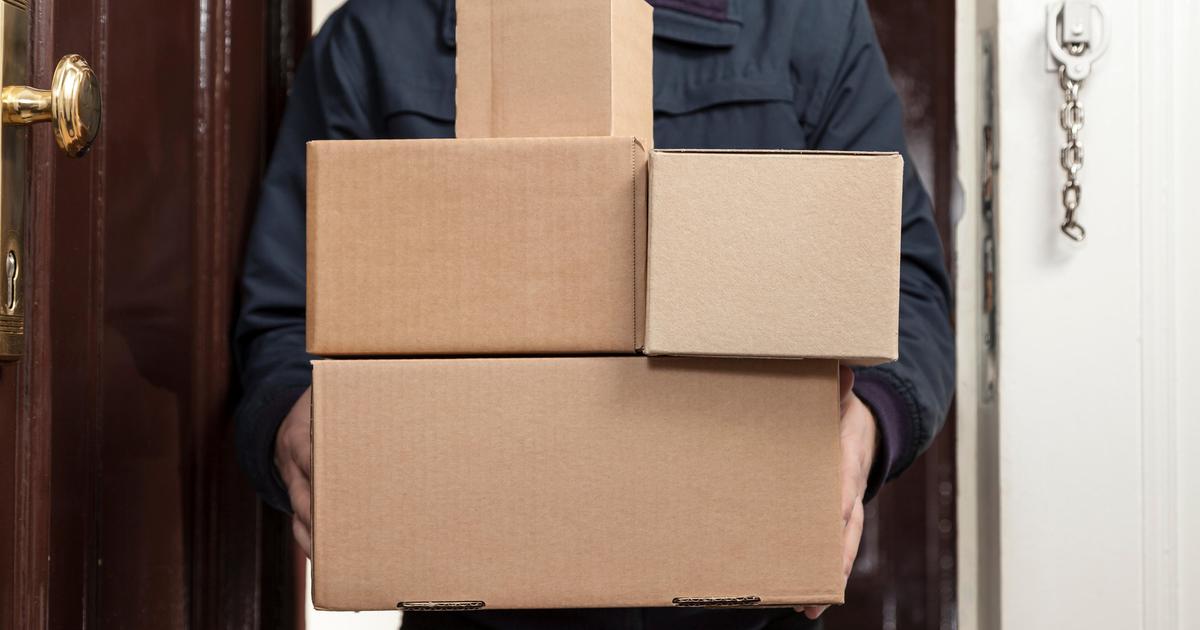Fedex: Kujejo ogromne dobičke, delavci pa ne dobijo niti drobtinic