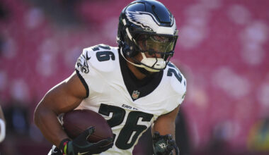 NFL scores, live updates: Jalen Hurts being evaluated for concussion as Eagles look to keep pace for NFC's No. 1 seed