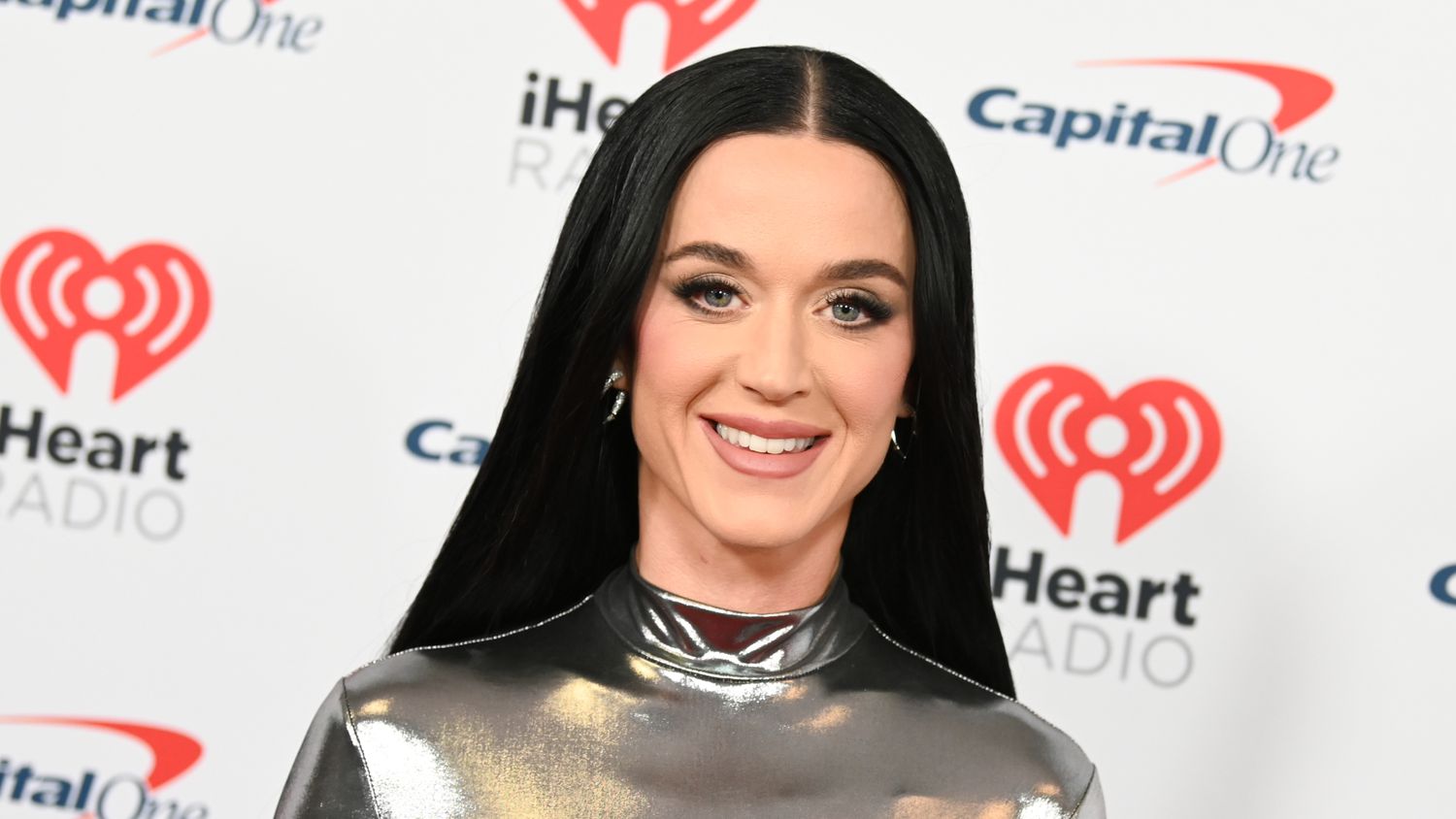 Katy Perry Sings Christmas Carols for Meghan Markle and Prince Harry
