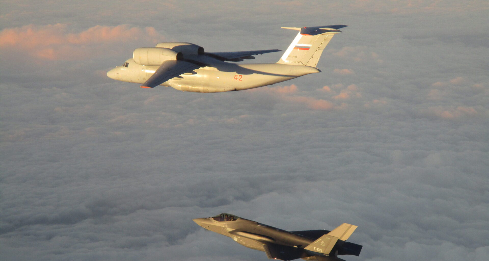 Dutch F-35 escorts a Russian Antonov An-72 Coaler transport aircraft over the Baltic Sea. Photo: Netherlands Ministry of Defence
