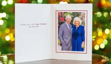 King and Queen reveal this year's Christmas card