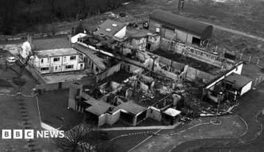 La Mon bombing report likely to criticise police investigation