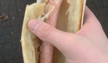 State of this sausage roll from russells this morning 🤢