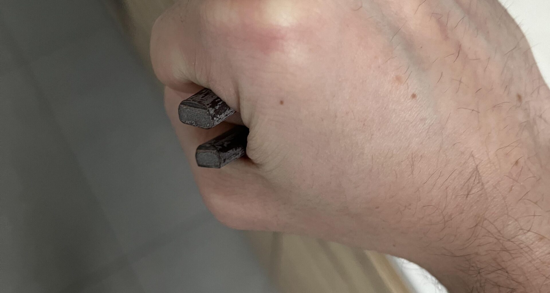 Bon les commentaires d’hier mon fait remarquer mon erreur, voici un vrai pain au chocolat