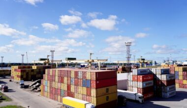 Latvian Chamber of Commerce severs ties with two companies working with Russia / Article