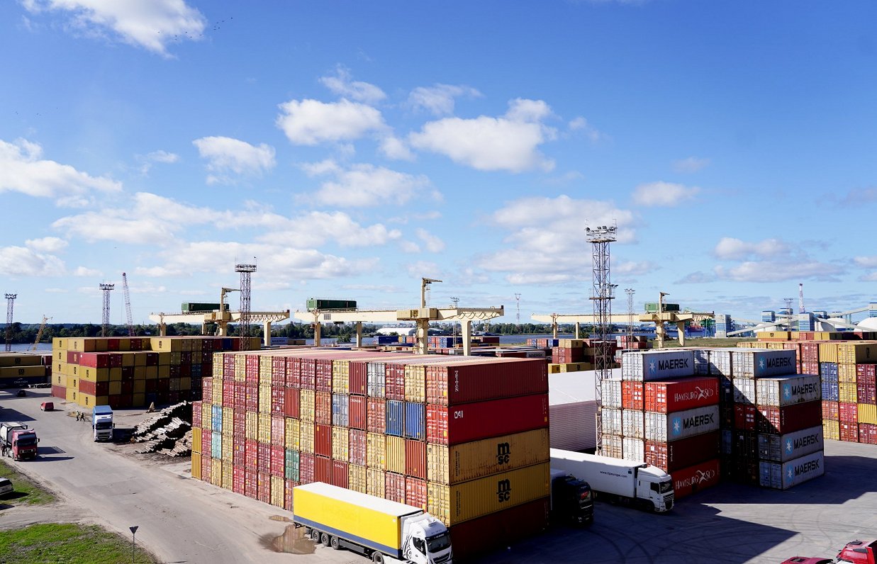 Latvian Chamber of Commerce severs ties with two companies working with Russia / Article