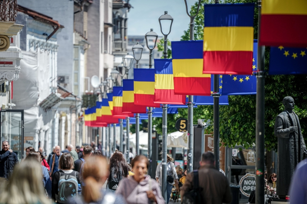 Reacțiile de îngrijorare ale diasporei la alegerile din România. „Dacă te doare măseaua, dai votul cuiva care doar zice că n-o să te mai doară, dar nu știe să facă nimic?”