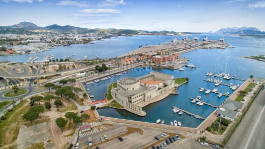 Sardinia, Italy A Luxurious New Year’s Escape to the ‘Maldives of Europe’ with Stunning Beaches, Live Music, and Unmissable Celebrations, Just £200 Away
