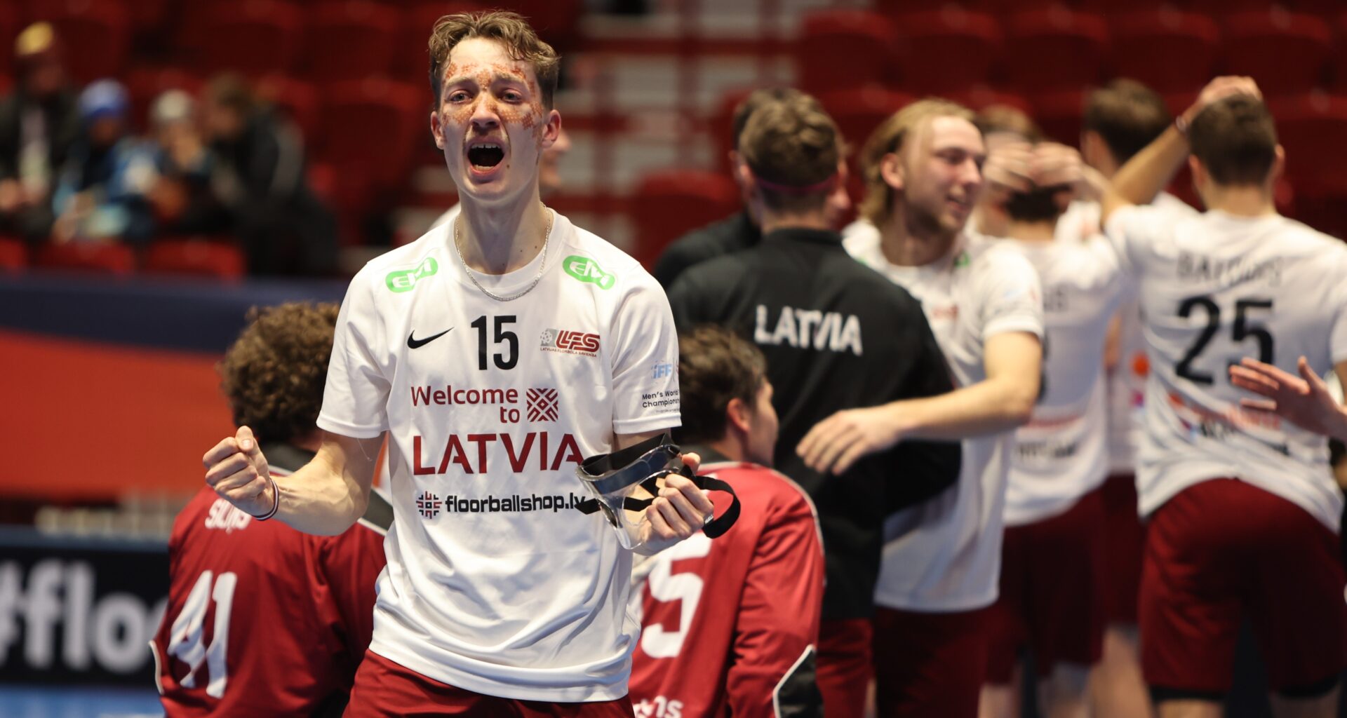 Latvijas Florbola savienība » LV » 2024/2025 » Jaunumi » Latvieši pārraksta florbola vēsturi