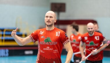 Latvijas Florbola savienība » LV » 2021/2022 » Jaunumi » Lielvārdieši savā laukumā sarūgtina Cēsu komandu "Lekrings"