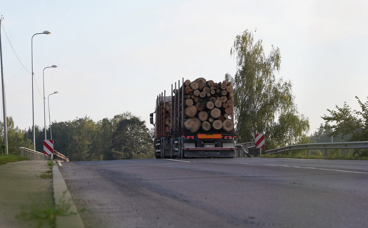 Latvia's foreign trade in October up 3.7% / Article