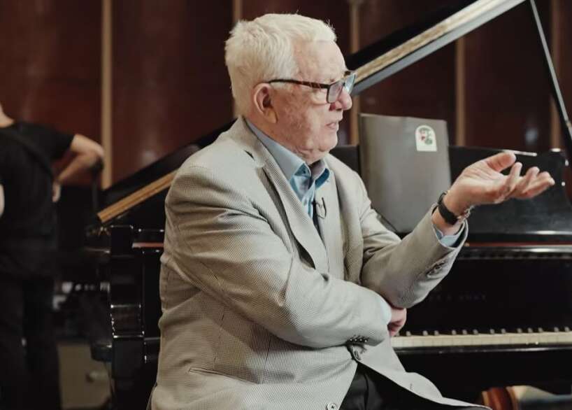 nākuši klajā jaunumi, kuros iesaistīts talantīgā Maestro Raimonda Paula vārds