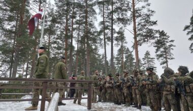 Uzsverot, ka šis ir bijis lielisks izaicinājums, Zemessardzes rindas papildina Latvijas Televīzijas kolēģi / Raksts