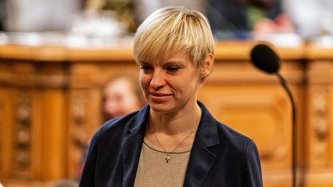 Hamburger AfD-Politikerin Petersen verliert Mandate | NDR.de - Nachrichten