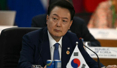 South Korea Live Updates: Parliament Votes To Block Martial Law Amid Chaotic Protests