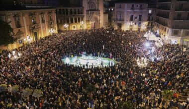 Massenprotest in Valencia: Zehntausende kritisieren Krisenmanagement
