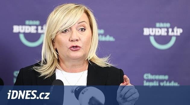 Schillerová chystá novou EET. Vidí jako ostudu, když někde berou jen hotovost