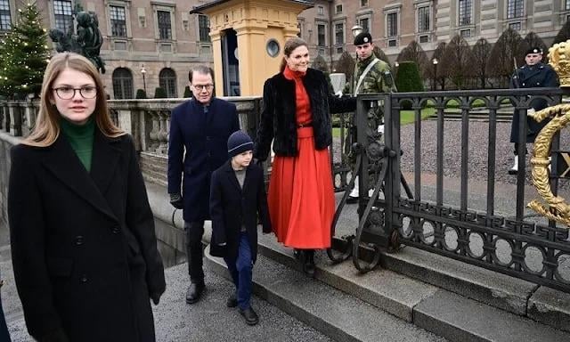 Crown Princess Family Visits Royal Guards on Christmas Eve