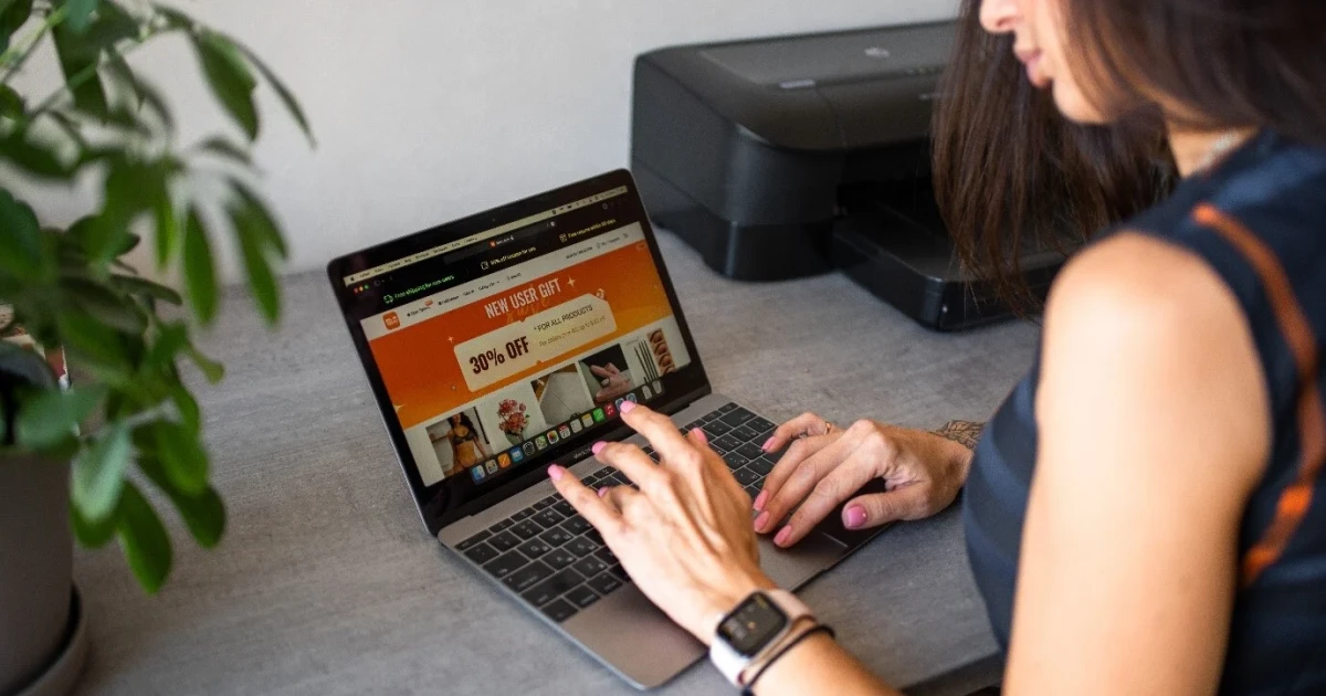 Temu v hledáčku. Česko chce prosadit přísnější pravidla pro e-shopy mimo Evropskou unii