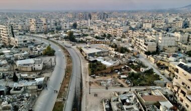 Ousted Assad regime leaves behind devastated economy
