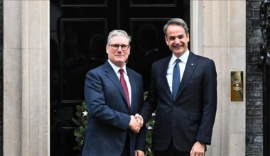 British, Greek premiers discuss bilateral ties, illegal immigration, global conflicts