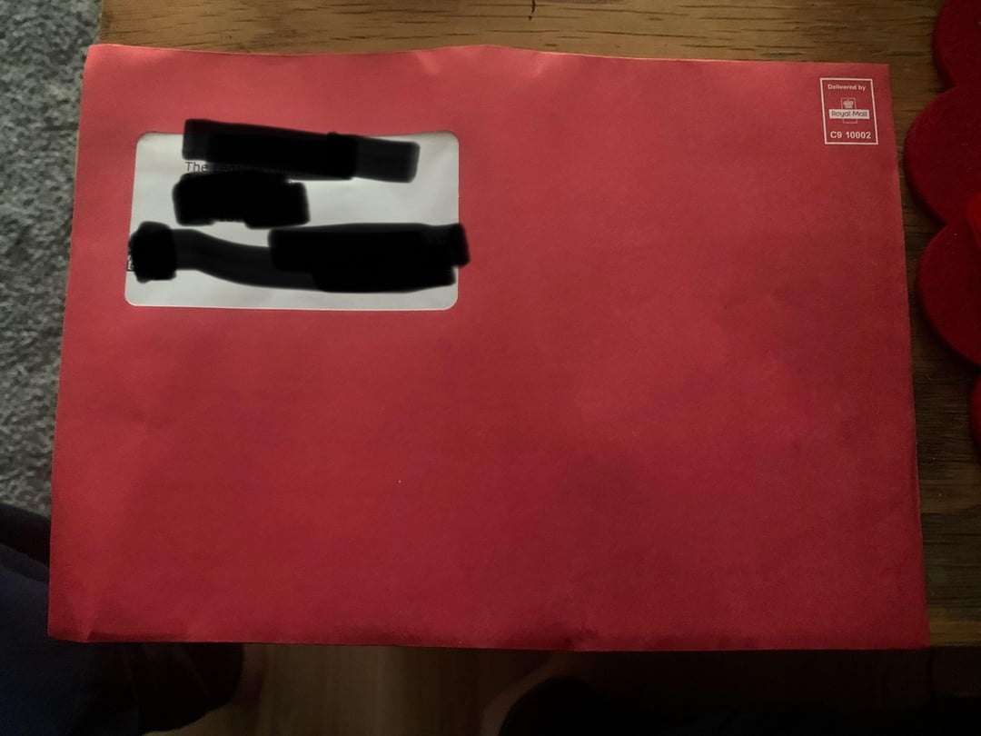 Tv licensing does Christmas themed envelopes