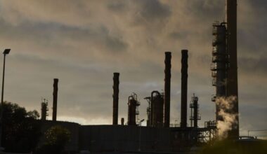 Climate Liability Laws, Litigation Add to Oil Industry Headache