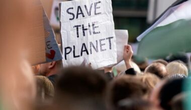 Ireland has 15 years to end use of fossil fuels or face ‘profound costs’, climate advisers warn