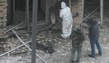 Russia arrests 4 suspects accused of plotting to kill top military officers