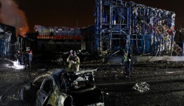 Biden is rushing aid to Ukraine. Both sides are digging in. And everyone is bracing for Trump