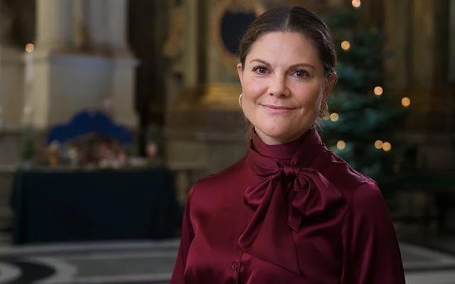 Crown Princess Victoria Reads the Christmas Gospel on SVT