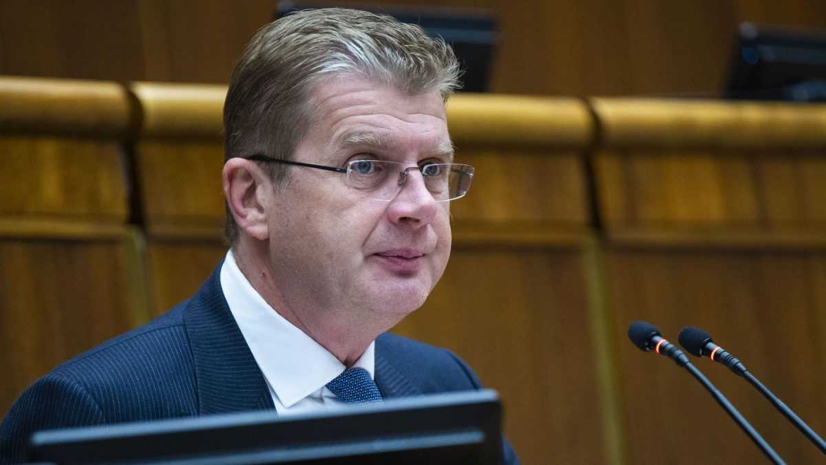 Veľkú rekonštrukciu vlády Peter Žiga nečaká