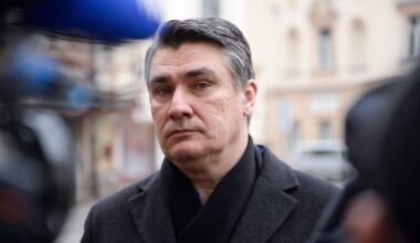 President of Croatia almost bitten by a Dog in Pula (video)