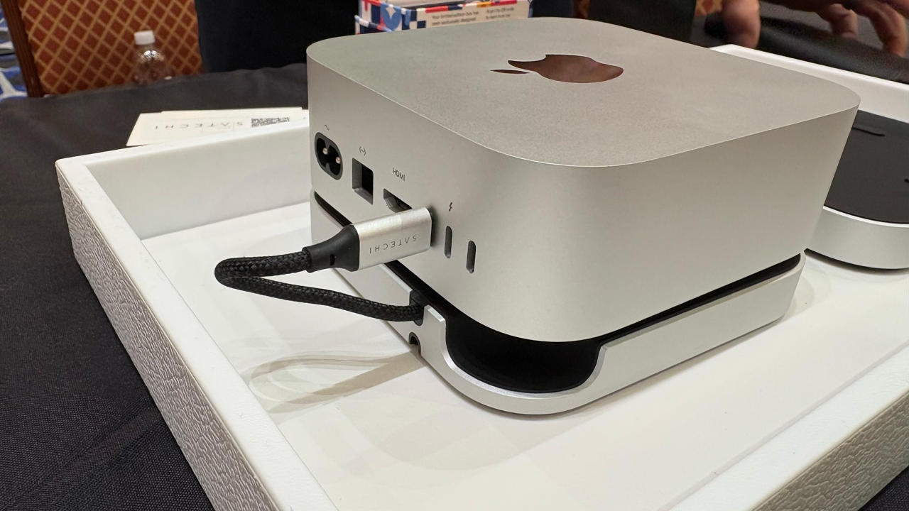 a close up of the Mac Mini M4 Stand & Hub that details the notch cutout allowing access to the power button.