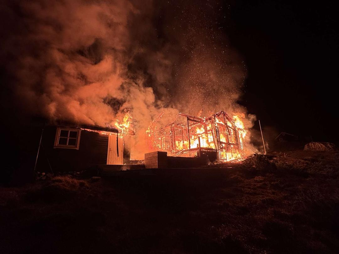 Fire branner på Sulafjellet – hyttenaboer lever i frykt