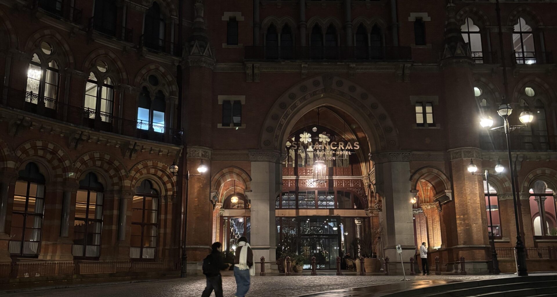 PSA: the St Pancras Hotel pink car has gone