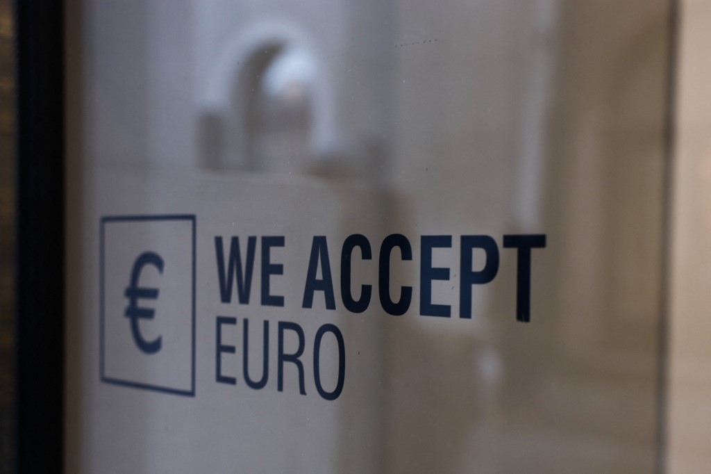 Ez a 4 dolog kellene ahhoz, hogy euró legyen Magyarországon