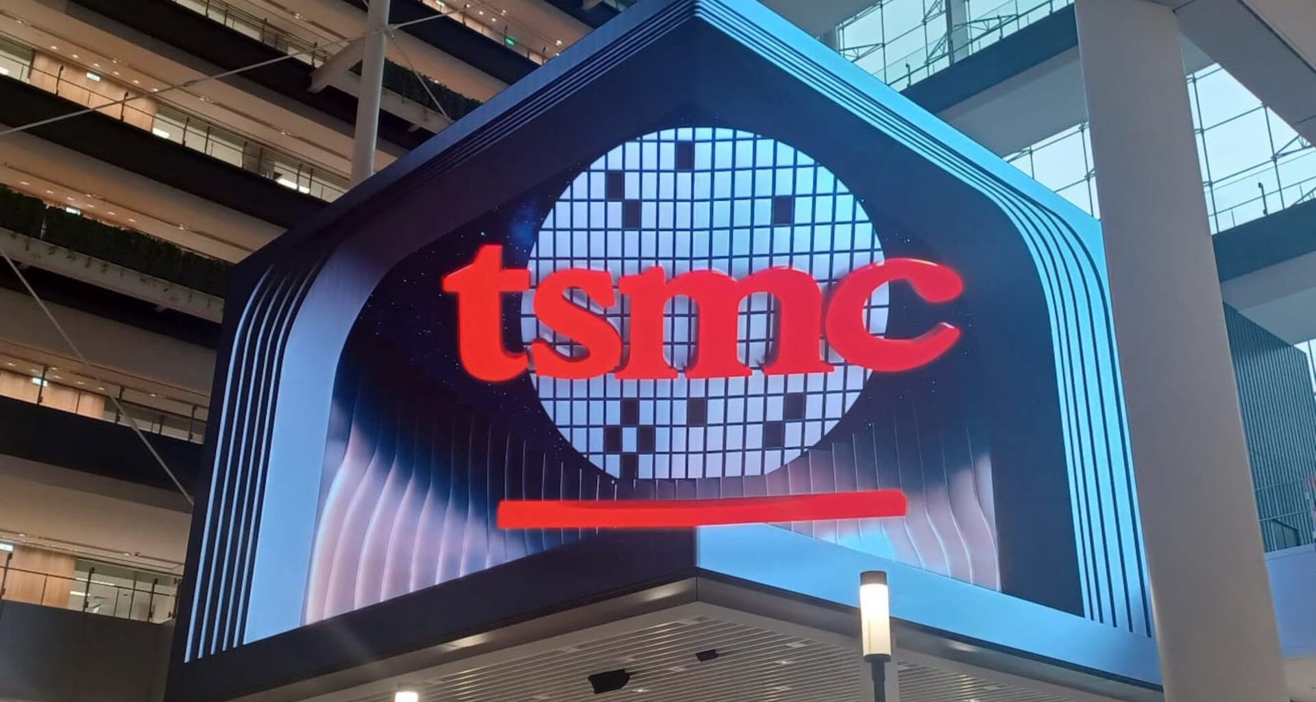 TSMC fourth-quarter profit beats expectations on strong AI chip demand