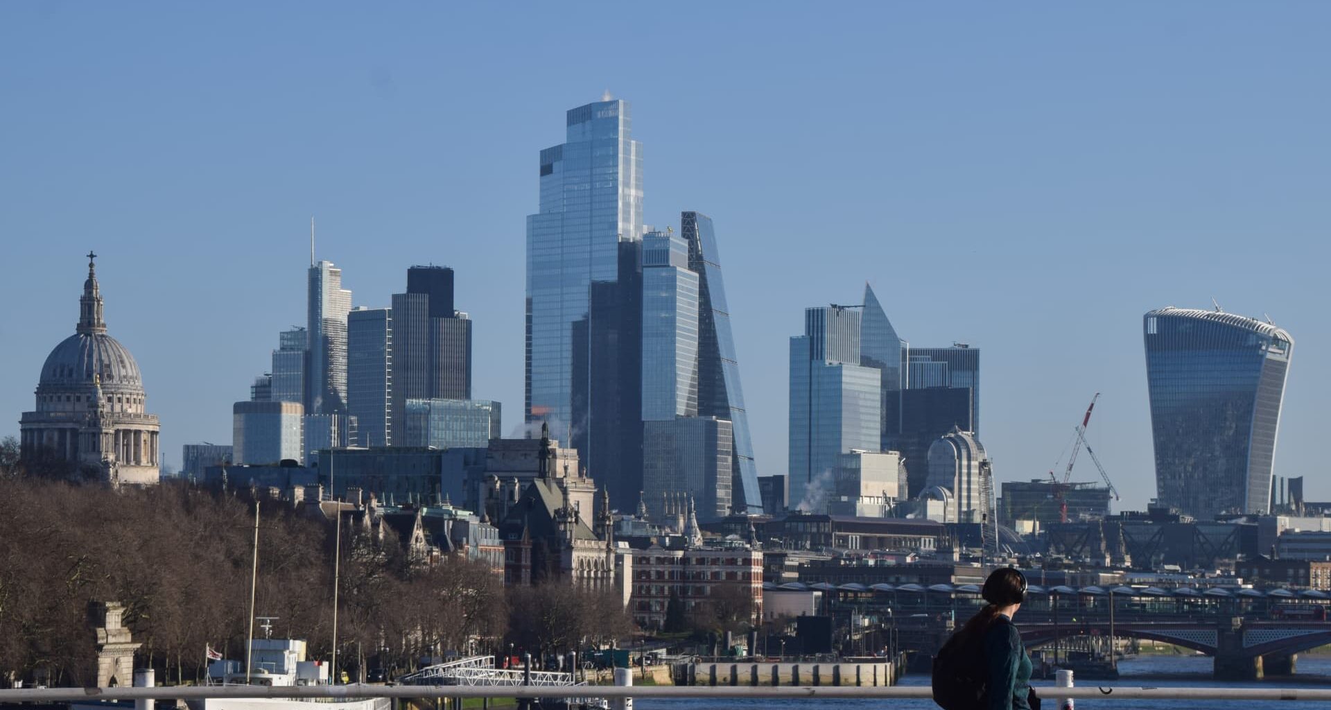 stocks, business news, live updates
