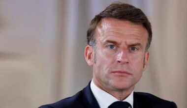 Macron announces plan for mobilization of volunteers