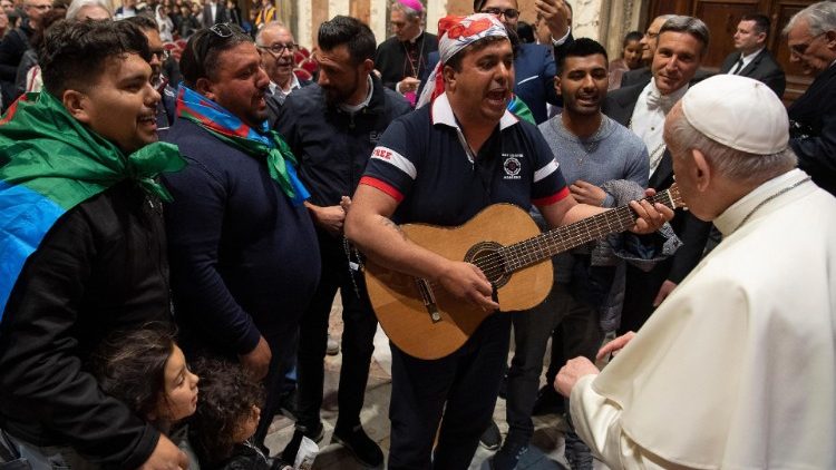 Pope sends message to Gitano community in Spain for anniversary